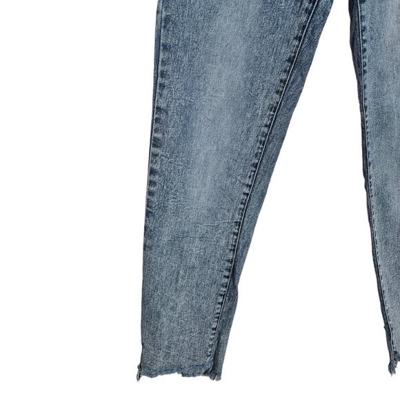 Noisy May Womens Jeans 29 High Rise Straight Leg Distressed Raw Hem Denim Chic - Picture 3 of 13